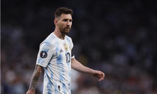 法国央行行长维勒鲁瓦表示,法国正面临因债务问题而“逐渐窒息”的危险。